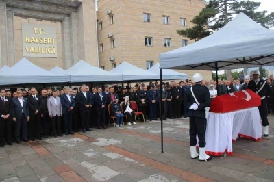 Hayatını kaybeden Vali Yardımcısı Esmer i&ccedil;in t&ouml;ren d&uuml;zenlendi
