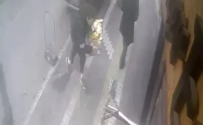 Hayrabolu&rsquo;da beton dubaya takılan vatandaşın zor anları kamerada
