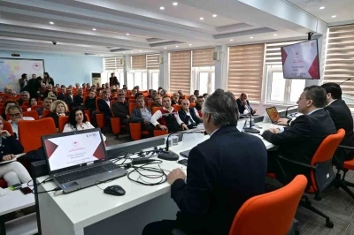 Hayvancılık sekt&ouml;r değerlendirme toplantısı İzmir&rsquo;de ger&ccedil;ekleştirildi.
