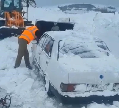 Hayvanlar a&ccedil; kalmasın diye &ccedil;ıktığı yolda &ouml;l&uuml;mden d&ouml;nd&uuml;

