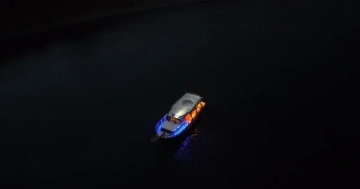 Hazar Gölü’nün gece görüntüleri İstanbul’u aratmadı
