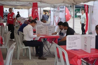 Hedef 1919 Kan Bağışı Kampanyası: İlk gün 210 ünite kan toplandı
