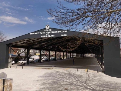 Hem pazaryeri hem fuar alanı
