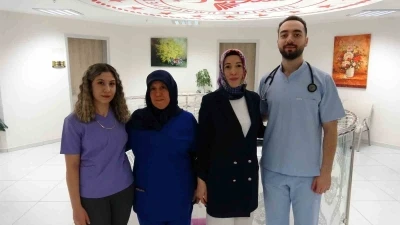 Hemşire anneler, doktor olan &ccedil;ocuklarıyla aynı hastanede g&ouml;rev yapıyor
