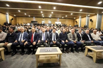 Hendek MYO’da ilk dersi rektör ve OSB başkanı verdi
