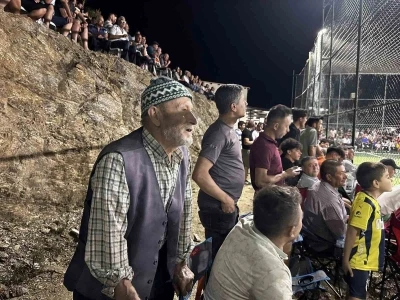 Her yaştan seyirci aynı heyecanı yaşıyor
