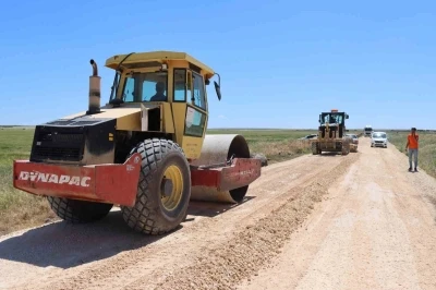 Hilvan kırsalında yollar yenileniyor
