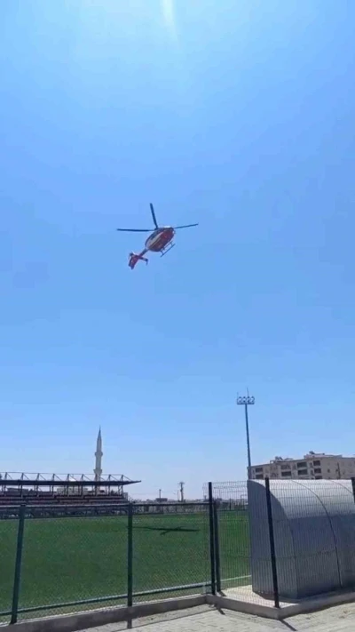 Hipotermi tedavisi g&ouml;ren bebek, ambulans helikopterle Diyarbakır&rsquo;a sevk edildi
