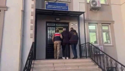 Hırsız, otomobilin camındaki yazı sayesinde yakalandı
