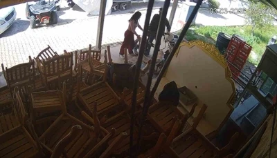 Hırsızlık yapmaması i&ccedil;in uğraşan kız arkadaşını da kandırıp ne varsa &ccedil;aldı
