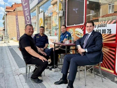 Hisarcık Kaymakamı Atam, esnaf ve vatandaşlarla buluştu

