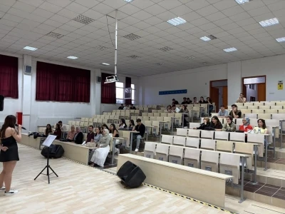 Hisarcık MYO bahar yarıyılı sonu motivasyon konseri d&uuml;zenlendi
