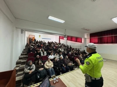 Hisarcık MYO&rsquo;da "Genel Trafik Kuralları" konulu eğitim
