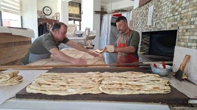 Hisarcık&rsquo;ta fırıncıların lavaş mesaisi
