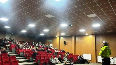Hisarcık&rsquo;ta idareci ve &ouml;ğretmenlere "Genel Trafik Kuralları" eğitimi
