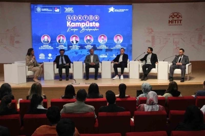Hitit &Uuml;niversitesi&rsquo;nde sekt&ouml;r&uuml;n &ouml;nc&uuml;leri &ouml;ğrencilerle buluştu
