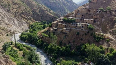 Hizan&rsquo;ın asırlık taş evleri ve Gayda Barajı hayran bırakıyor
