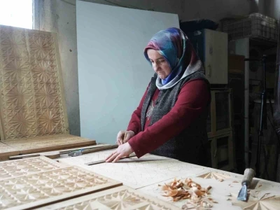 Hobi olarak başladı, siparişler &uuml;lke geneline yayıldı: Sel&ccedil;uklu ve Osmanlı motifli &uuml;r&uuml;nlere yoğun talep
