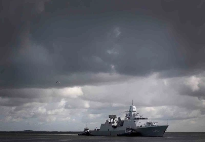 Hollanda, H&uuml;rm&uuml;z Boğazı&rsquo;ndaki muhtemel mayın temizleme g&ouml;revi i&ccedil;in b&ouml;lgeye bir fırkateyn g&ouml;nderdi
