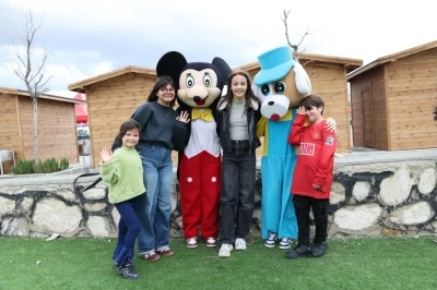 Honaz&rsquo;da s&ouml;mestr eğlencesi m&uuml;zikle renklendi
