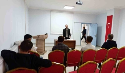 Hükümlülere &quot;Sosyal Uyum Süreci Danışmanlığı&quot; hakkında bilgilendirme yapıldı
