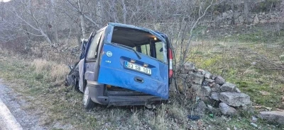 Hurdaya d&ouml;nen ara&ccedil;larda 1 kişi &ouml;ld&uuml;, bir kişi yaralandı
