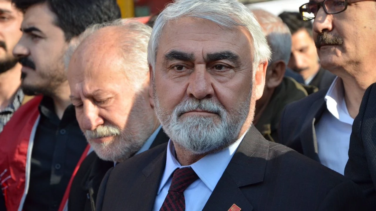 Hurşit Yıldırım adaylığını duyurdu