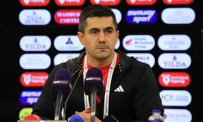 H&uuml;seyin &Ccedil;ayır: "&Ccedil;ok iyi oynadığımız bir ma&ccedil;ı kaybetmenin &uuml;z&uuml;nt&uuml;s&uuml;n&uuml; yaşıyoruz"
