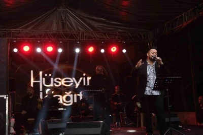 H&uuml;seyin Kağıt Sarıg&ouml;l&rsquo;&uuml; coşturdu

