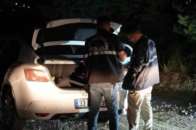 Husumetlisini t&uuml;fekle yaralayan ş&uuml;pheli ka&ccedil;arken tır &ccedil;arptı

