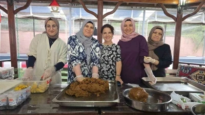 Huzurevinde sıra gecesi coşkusu
