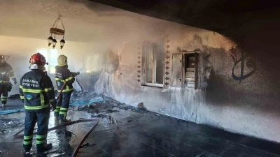 İbadete yeni a&ccedil;ılan camide &ccedil;ıkan yangın s&ouml;nd&uuml;r&uuml;ld&uuml;
