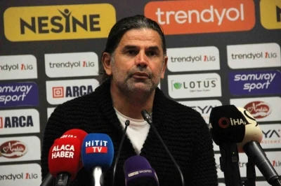 İbrahim Üzülmez: &quot;Biraz camia ve takım olarak kırılganlık yaşıyoruz&quot;
