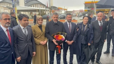 İ&ccedil;işleri Bakanı &Ccedil;ift&ccedil;i, AK Parti Ağrı İl Başkanlığını ziyaret etti

