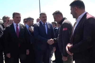 İ&ccedil;işleri Bakanı &Ccedil;ift&ccedil;i Erzurum&rsquo;da
