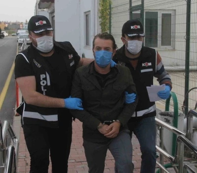 İddianameye göre Ceyhan Belediye Başkanı Kadir Aydar 300 bin dolar rüşvet aldı, ailesinin otel parasını bile ödetti
