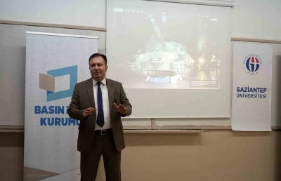 İHA B&ouml;lge M&uuml;d&uuml;r&uuml; Akın, &ouml;ğrencilere 15 Temmuz&rsquo;u anlattı
