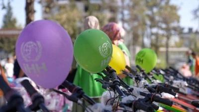 İHH’dan deprem bölgelerinde bin çocuğa bisiklet hediyesi