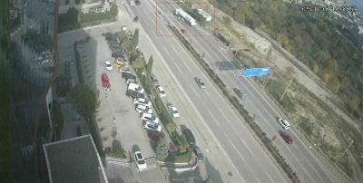 İki motosikletlinin yaralandığı kazada yeni güvenlik kamerası ortaya çıktı
