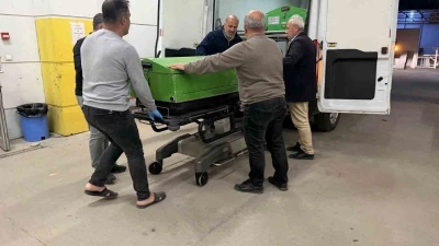 İkinci kattan d&uuml;şen gen&ccedil; hayatını kaybetti
