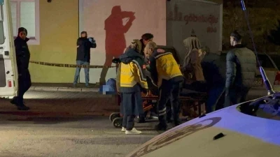 İkinci kattan d&uuml;şen yaşlı kadın hayatını kaybetti
