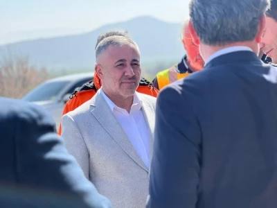 İl Başkanı Yıldırım, karayolu &ccedil;alışmalarını inceledi
