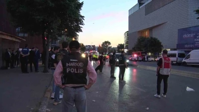 İl Emniyet M&uuml;d&uuml;r&uuml; Yıldız: "İstanbul&rsquo;un huzurunu g&ouml;lgelemeye &ccedil;alışan unsurlara karşı sokak sokak m&uuml;cadelemizi s&uuml;rd&uuml;r&uuml;yoruz"
