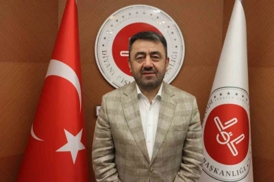 İl M&uuml;ft&uuml;s&uuml; Durmuş Ayvaz: "&Uuml;&ccedil; aylara kavuşmanın huzur ve mutluluğunu yaşıyoruz"
