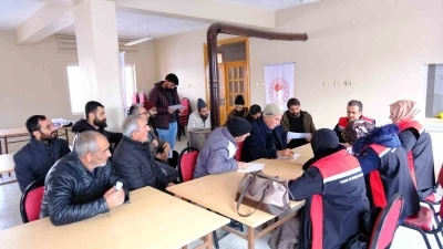 İl Tarım ve Orman M&uuml;d&uuml;rl&uuml;ğ&uuml; k&ouml;ylerde &ccedil;ift&ccedil;ilerle buluşuyor
