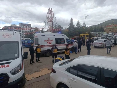 İl&ccedil;e meydanında 9 kurşun sıkılarak &ouml;ld&uuml;r&uuml;ld&uuml;
