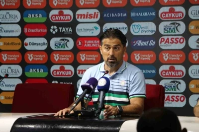 İlhan Palut: &quot;Maç tipik bir beraberlik maçıydı&quot;
