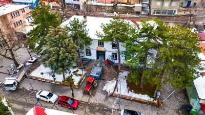 İli&ccedil;&rsquo;in tarihi taş binası restorasyonla yeniden hayat buluyor
