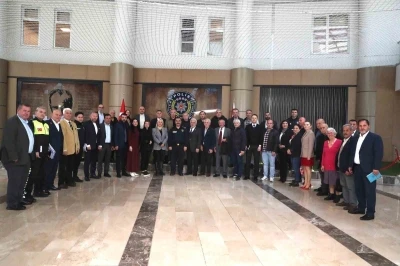 İlkadım muhtarlarıyla g&uuml;venlik toplantısı
