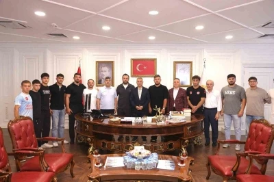 İlkadımlı g&uuml;reş&ccedil;iler Kırkpınar&rsquo;da boy g&ouml;sterecek
